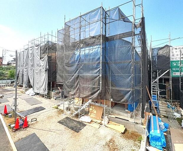 外観の美しさだけでなくそこに住まうご家族様の心地良さも最優先します。(2026年7月撮影)