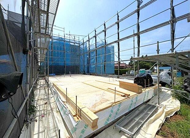 豊かな居住性とクオリティが見事に調和した住空間は住まうことの喜びを感じさせてくれます。(2026年7月撮影)