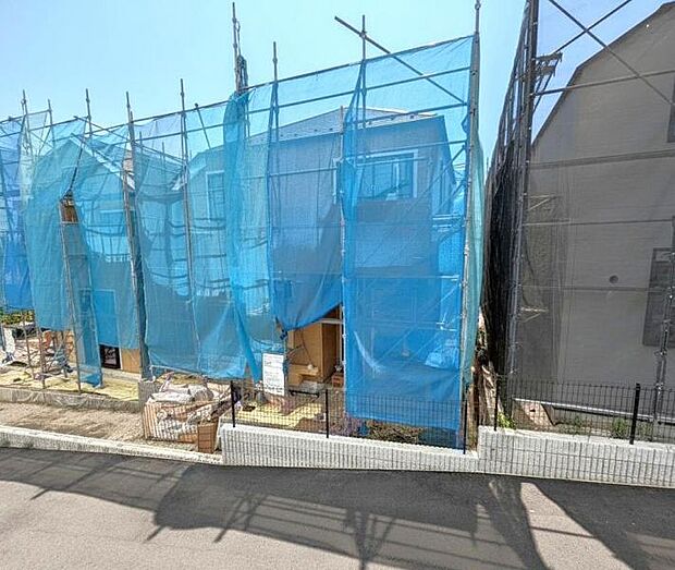 外観の美しさだけでなくそこに住まうご家族様の心地良さも最優先します。(2026年7月撮影)