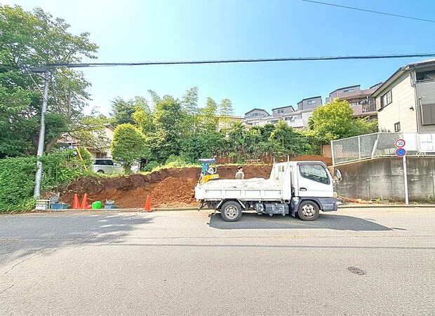 完成前の状態をご覧いただくことで、隣接した環境もしっかりとご覧いただけます(2026.7.撮影)