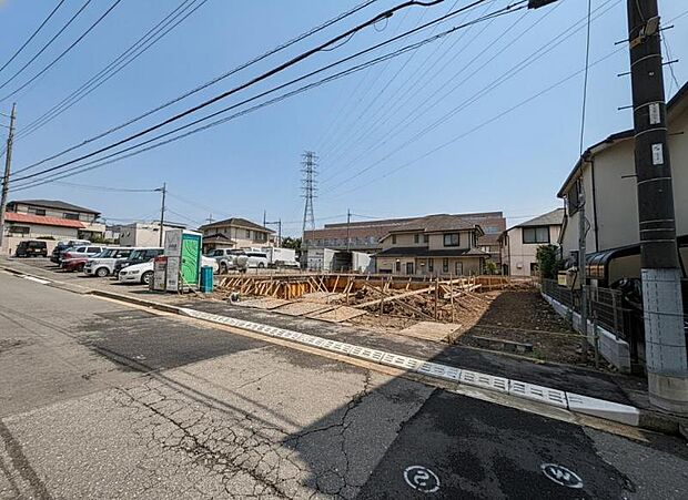 前面道路 北西側:7.5m。(2026.7.4撮影)