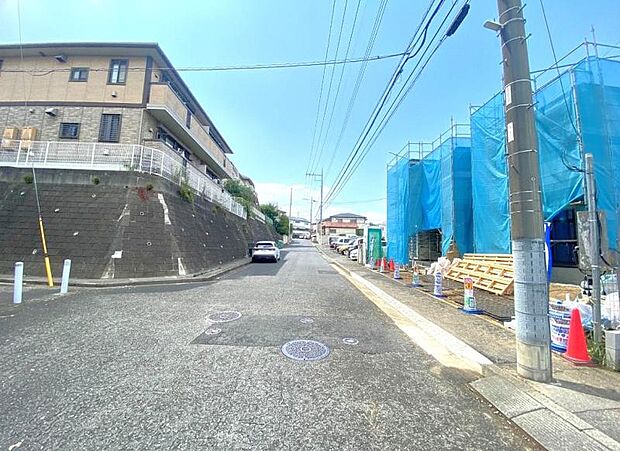 現地と同じくらい、周辺環境は大切です。図面だけでは分からない現地の雰囲気もご確認くださいませ。(2026年9月撮影)