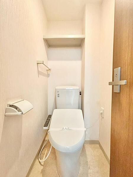 清潔感の溢れるトイレです。落ち着いた空間で安らぎのひとときをお過ごし頂けます。