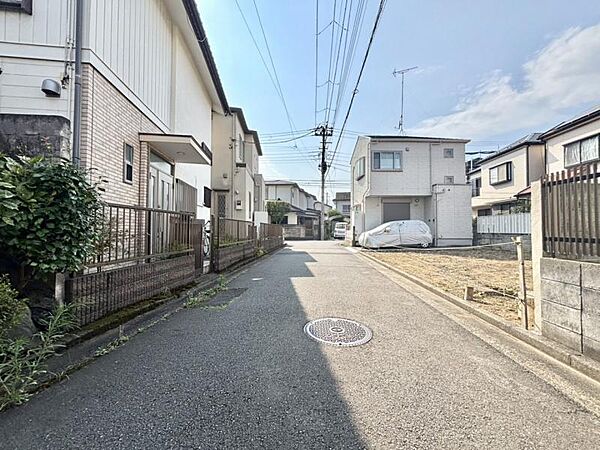 毎日のお車の出し入れもストレスなく行えます