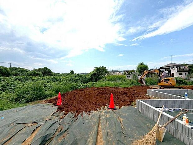実際見ないと感じられない陽当たりや間取をぜひ現地でご確認ください(2026年7月撮影)