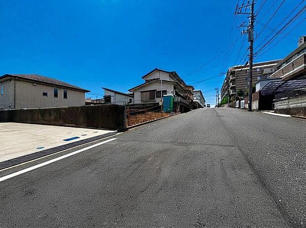 前面道路です。(2026.7.26撮影)