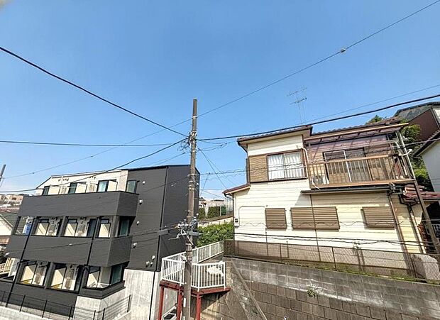 眺望や窓からの景色が良いと家族で過ごす時間も快適です。