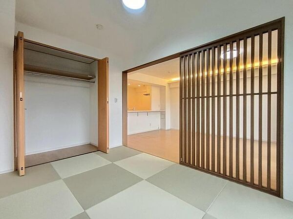 仕事や趣味のスペースとしても活用できる、多用途に使える部屋。
