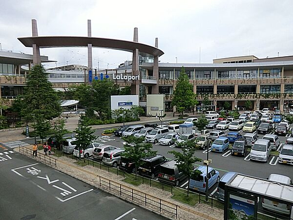 ららぽーと横浜　1600ｍ
