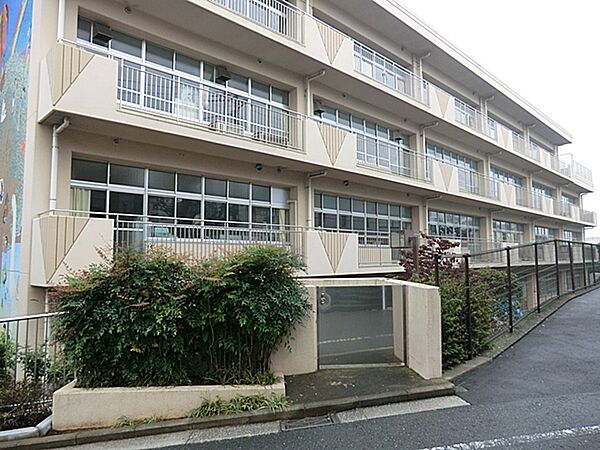 横浜市立青木小学校？770m
