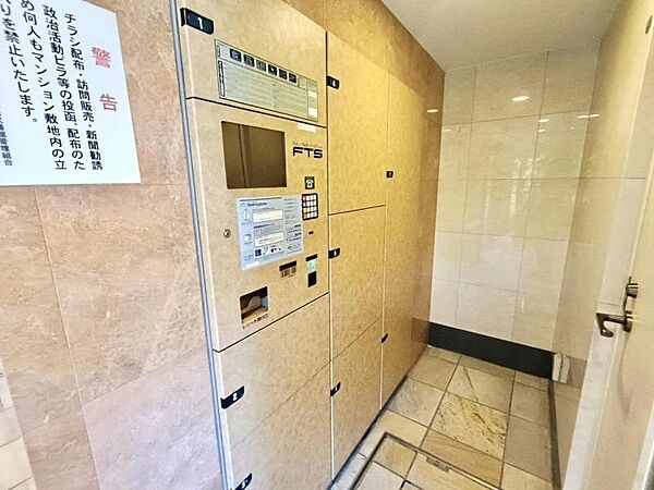 宅配BOXです。