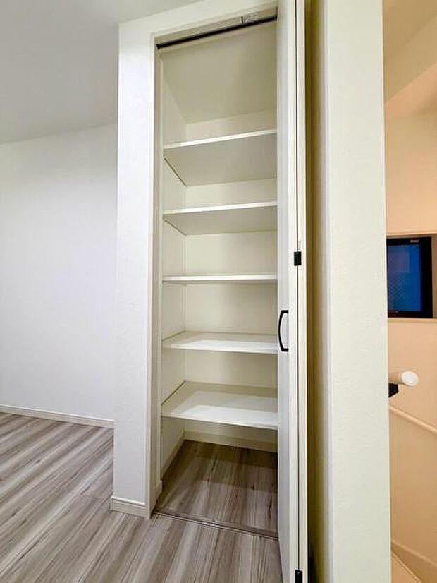 部屋ごとに必要なものを細かく収納でき、利便性も高まります。