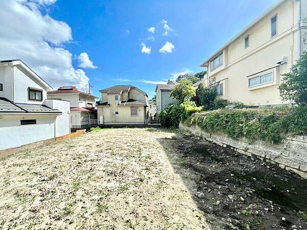 陽当たり良好な整形地で、建築プランも立てやすい立地です。