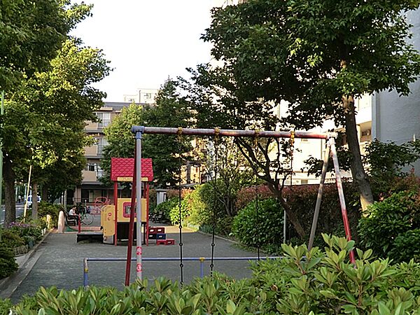 北大豆戸公園　140m
