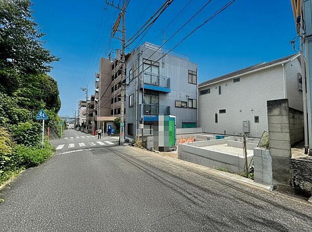周辺環境や街並みなど、図面だけでは分からない現地の雰囲気もぜひご確認くださいませ。現地外観写真(2026.9.4撮影)