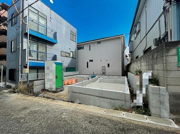 毎日の暮らしに寄り添う、優しい雰囲気の外観が魅力です。現地外観写真(2026.9.4撮影)