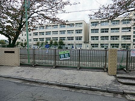 横浜市立師岡小学校 440m