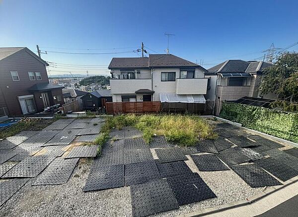 ゆとりある敷地で、理想の住まいを自由に設計できます。