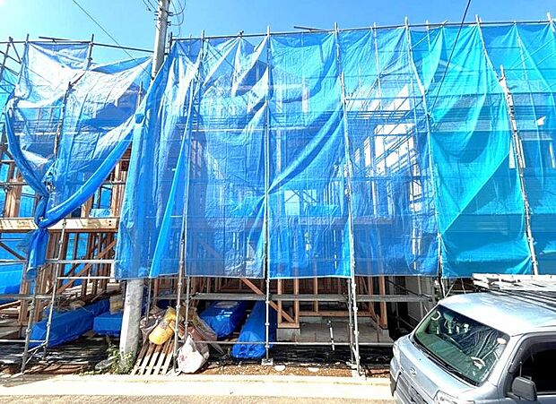 完成前の状態をご覧いただくことで、隣接した環境もしっかりとご覧いただけます。(2026年9月撮影)