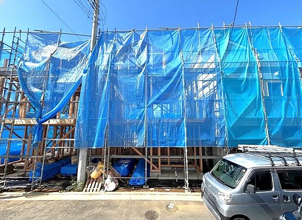 「小机」駅徒歩16分・「新横浜」駅徒歩22分 生活に便利な設備・仕様を揃えた快適住宅です。