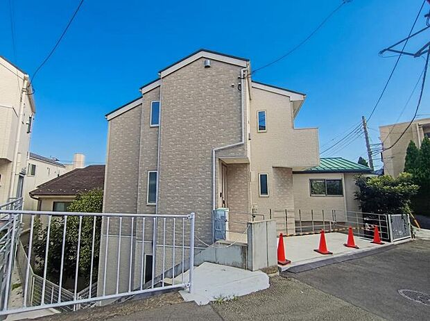 豊かな居住性とクオリティが見事に調和した住空間は住まうことの喜びを感じさせてくれます。