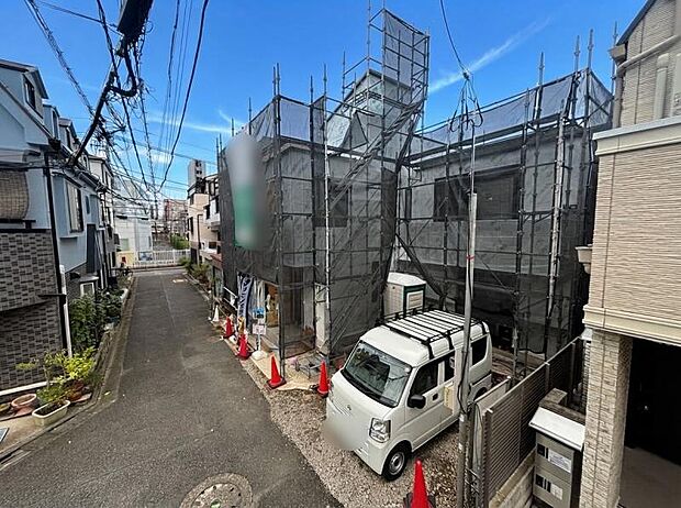 車通りの少ない道路で小さなお子様も安心。(2026/9/25日撮影です。)