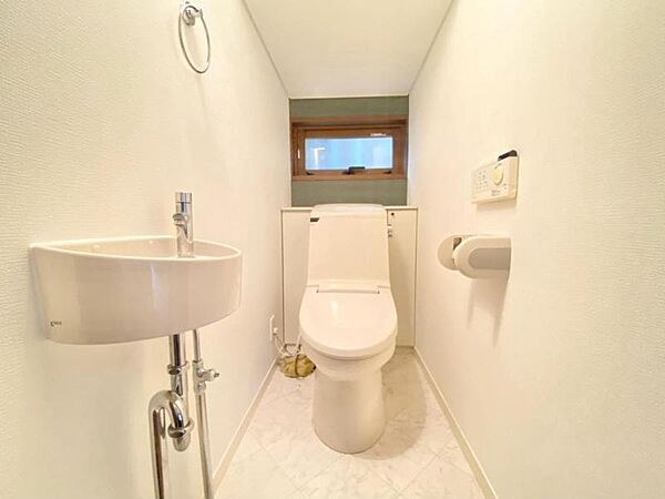 トイレを拡大表示