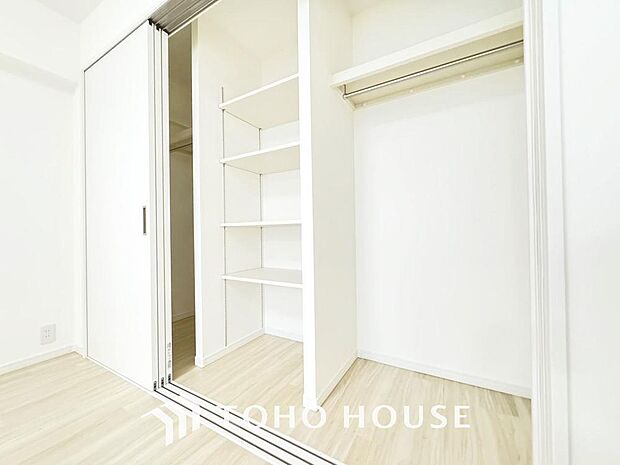 「収納完備」居室には収納スペースを完備し、自由度の高い家具の配置が叶うシンプルな空間です。