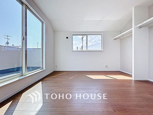 「明るい居室」温もりある自然光を感じていただける居室です。飽