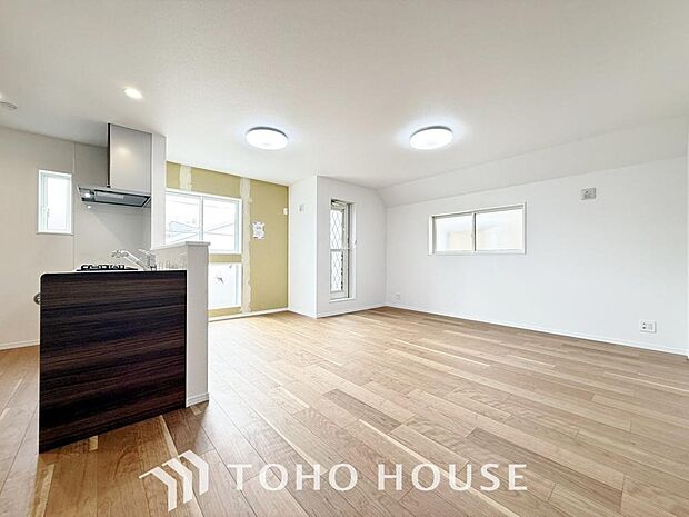 「寛ぎの空間リビング」毎日過ごす場所だからこそ、飽きのこないデザインが大事。本当に欲しい「寛げる空間」を実感して頂けます。