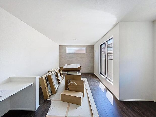 「アクセントクロスを採用。」毎日過ごす場所だからこそ、飽きのこないデザインが大事。本当に欲しい「寛げる空間」を実感して頂けます。