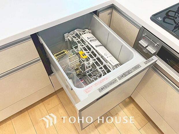 通常の手洗いでは使用出来ないほど高温のお湯や高圧水流を使うことにより汚れを効果的に落とすことができる。殺菌効果が非常に高く哺乳瓶などを使う家庭で需要が高く大変便利。