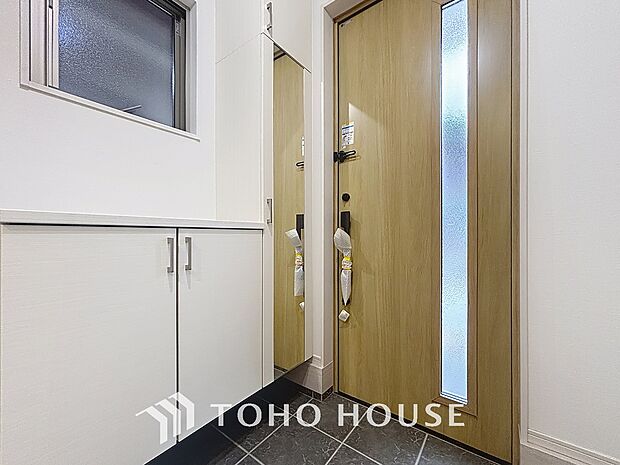 「玄関」「ただいま」・「おかえり」。新居で交わす家族同士の何気ないやり取りがただ何となく嬉しいんです。自分のお家を手に入れた事の喜びが感じられるお客様からの素敵なエピソードです。