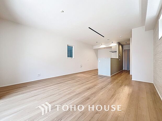 家は、ただ生活する場ではなく、笑顔の毎日、安らぎの日々のために、暮らしを愉しく、快適にする場所。