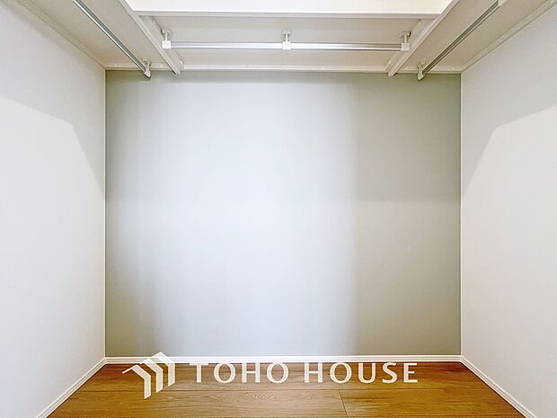 お子様のおもちゃやゴルフバック等、大きなお荷物をお持ちの方や、お荷物が多い方でも安心のスペースです。