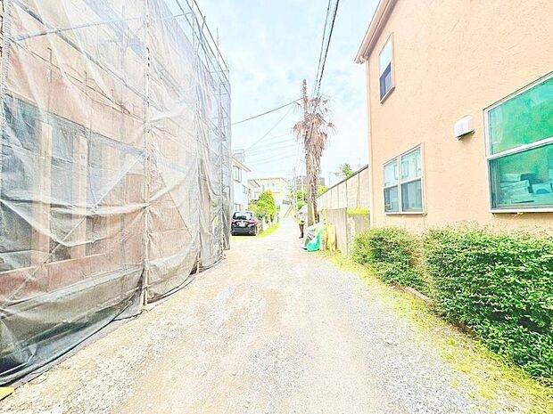 「前面道路」北東側3.8m私道