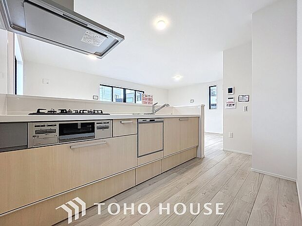 お料理の上手な方が、独壇場でお料理の腕を披露するスタイルに向いているキッチンです。