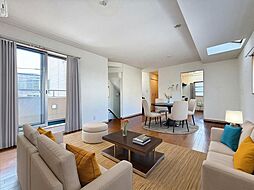 利便性に優れ穏やかな街並みに佇む中古戸建て 3LDKのリビング/ダイニング