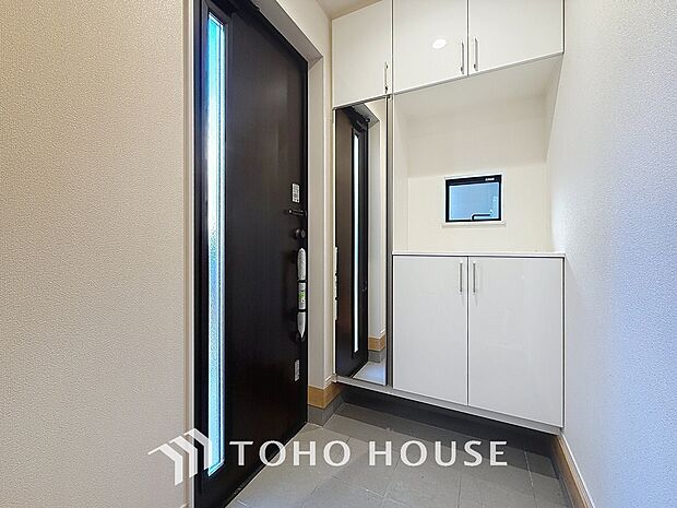 清潔感が溢れ、訪れる者すべてを「安らぎ」と「充実」で包み込みます。