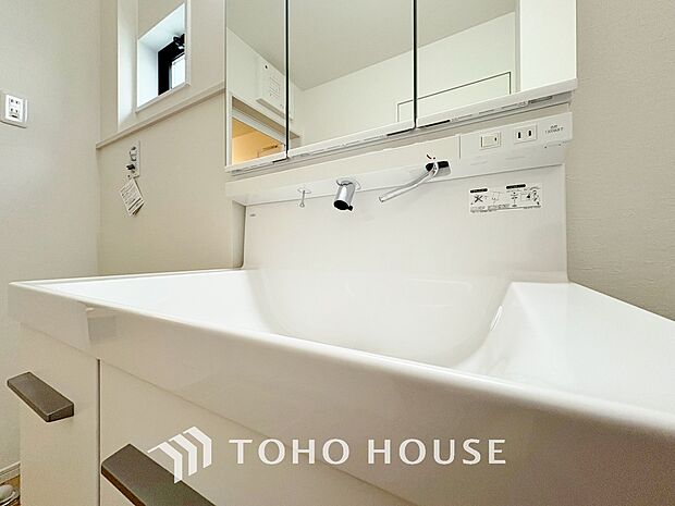 シャワー機能付き