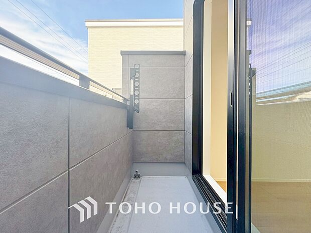 「バルコニー」