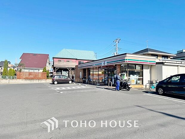 セブン-イレブン 松戸六高台8丁目店まで約893m。