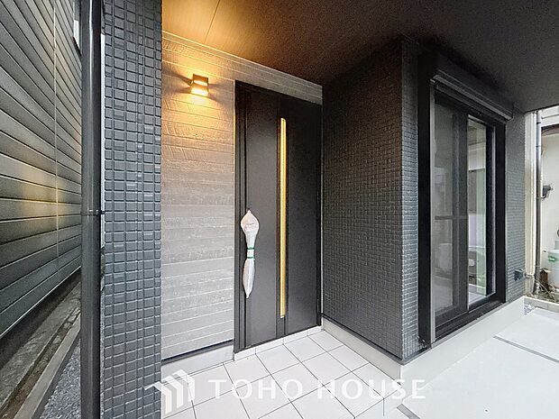 「防犯・ダブルロック玄関ドア」