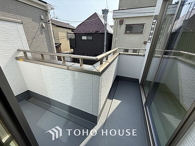 日が昇り、そして沈んでゆく・・・東京という都市が愛おしくなっていく。