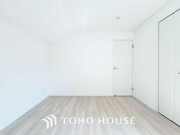 「インテリア映えする内装。」飽きのこないナチュラルなデザインの空間は、色褪せることのない心地良さを作ります。