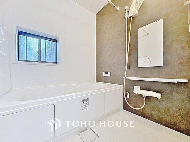 「一日の疲れをリフレッシュ。快適バスルーム。」癒しの空間バスルームです。天気に左右されずに洗濯物を乾かせる、浴室乾燥機・オートバス機能付きです。