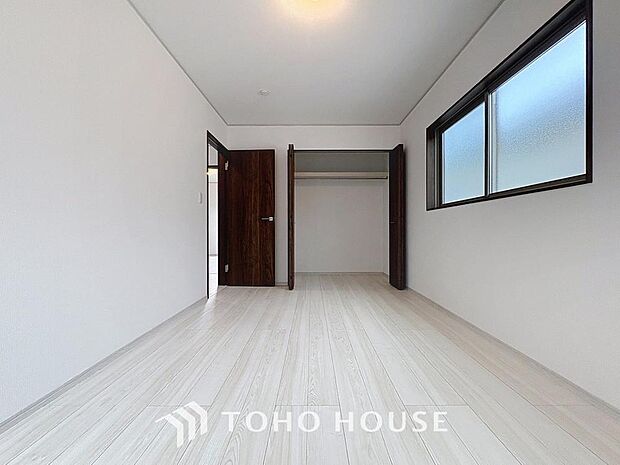 「窓あり居室」温もりある自然光を感じていただける居室です。