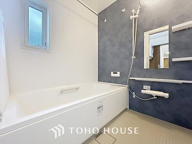 「一日の疲れをリフレッシュ。快適バスルーム。」癒しの空間バスルームです。天気に左右されずに洗濯物を乾かせる、浴室乾燥機・オートバス機能付きです。