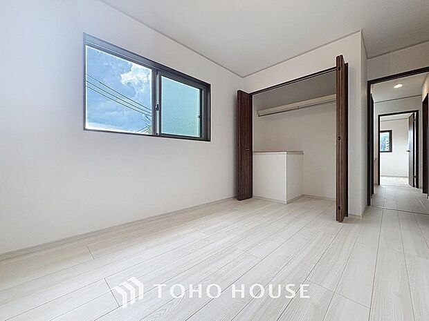 「収納」全ての居室にクローゼットを完備しております。