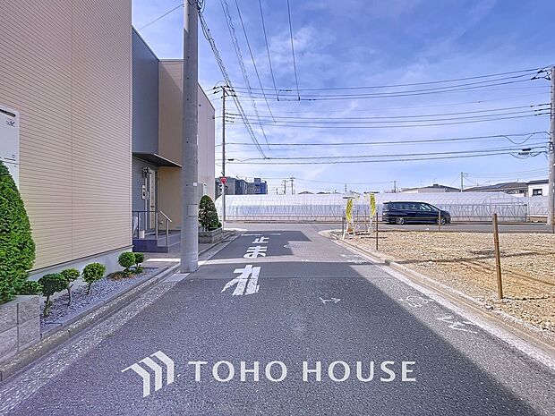 前面道路　西約8.6m公道